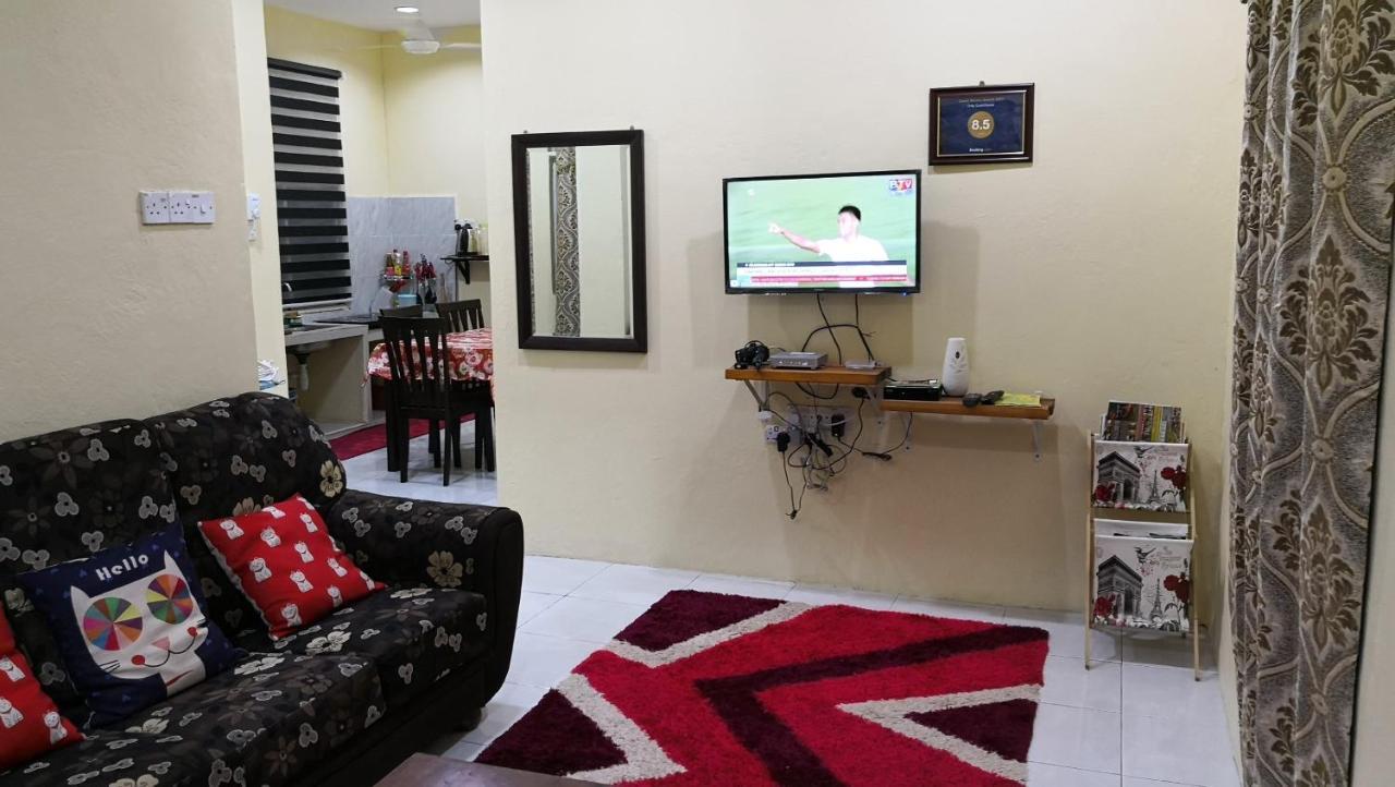 Oyo Home 90308 Chily Guest House Langkawi Exterior foto